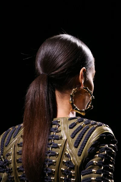 Look 17